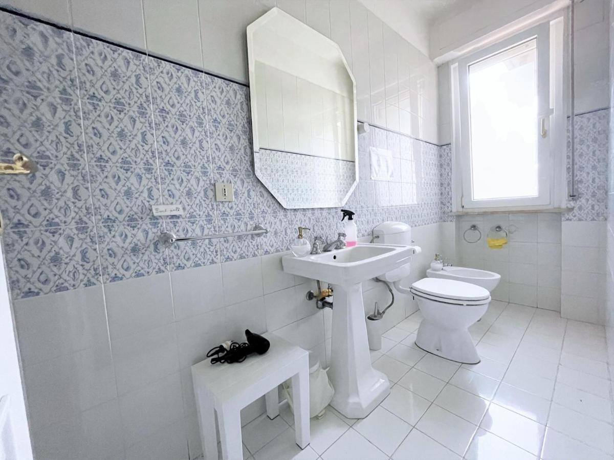 Airport Suites - 2 Pisa Luaran gambar